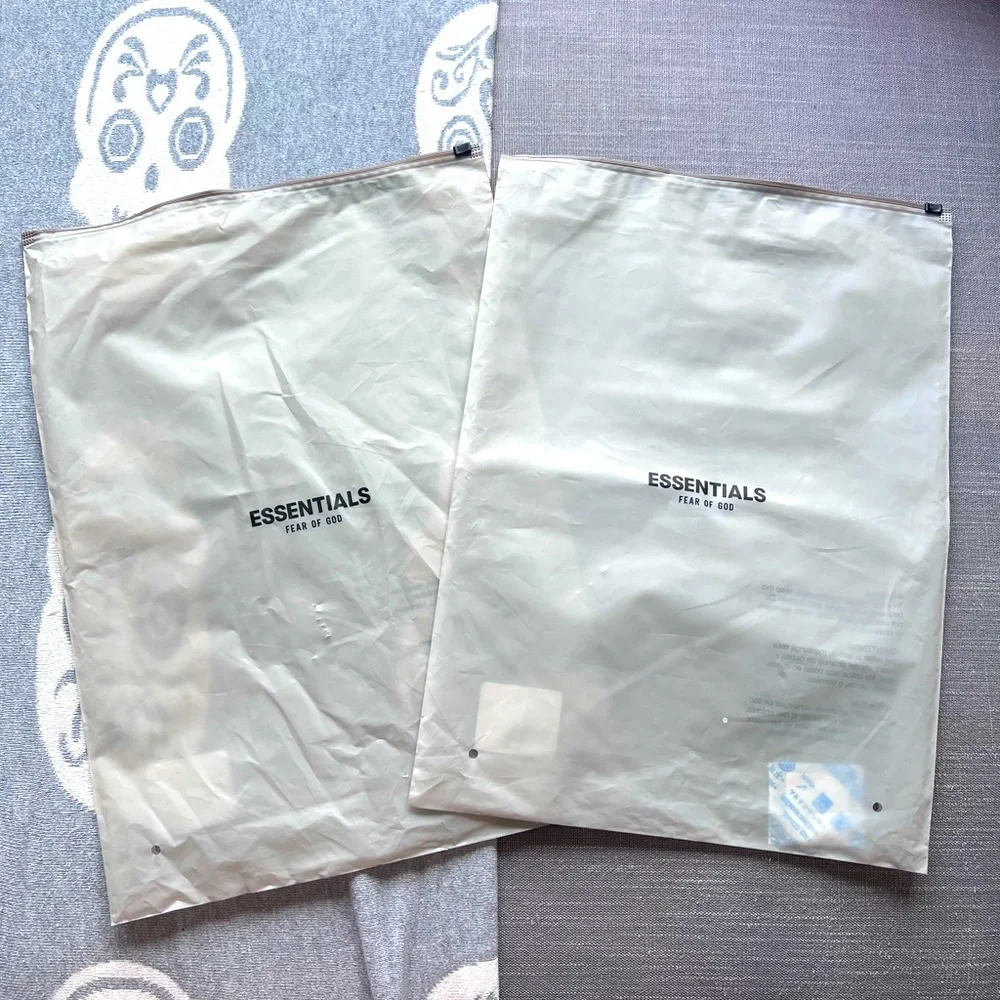 Fear of God ESSENTIALS bags - Picture 1 of 3